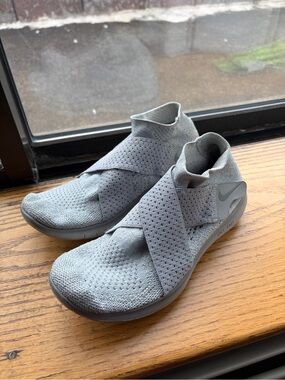 Nike Light Gray Free Run FlyKnit Slip-On Sneakers with Cross Straps